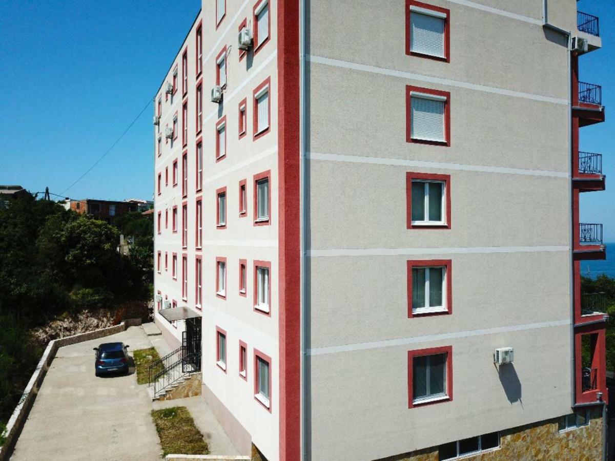 Apartment Olive Utjeha Buitenkant foto